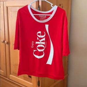 Short sleeved t-shirt.